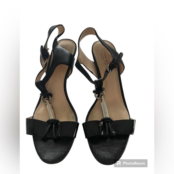 COACH Genesis Black T-Strap Patent Leather Heel Sandals Shoes Sz 8 B. - Picture 2 of 9